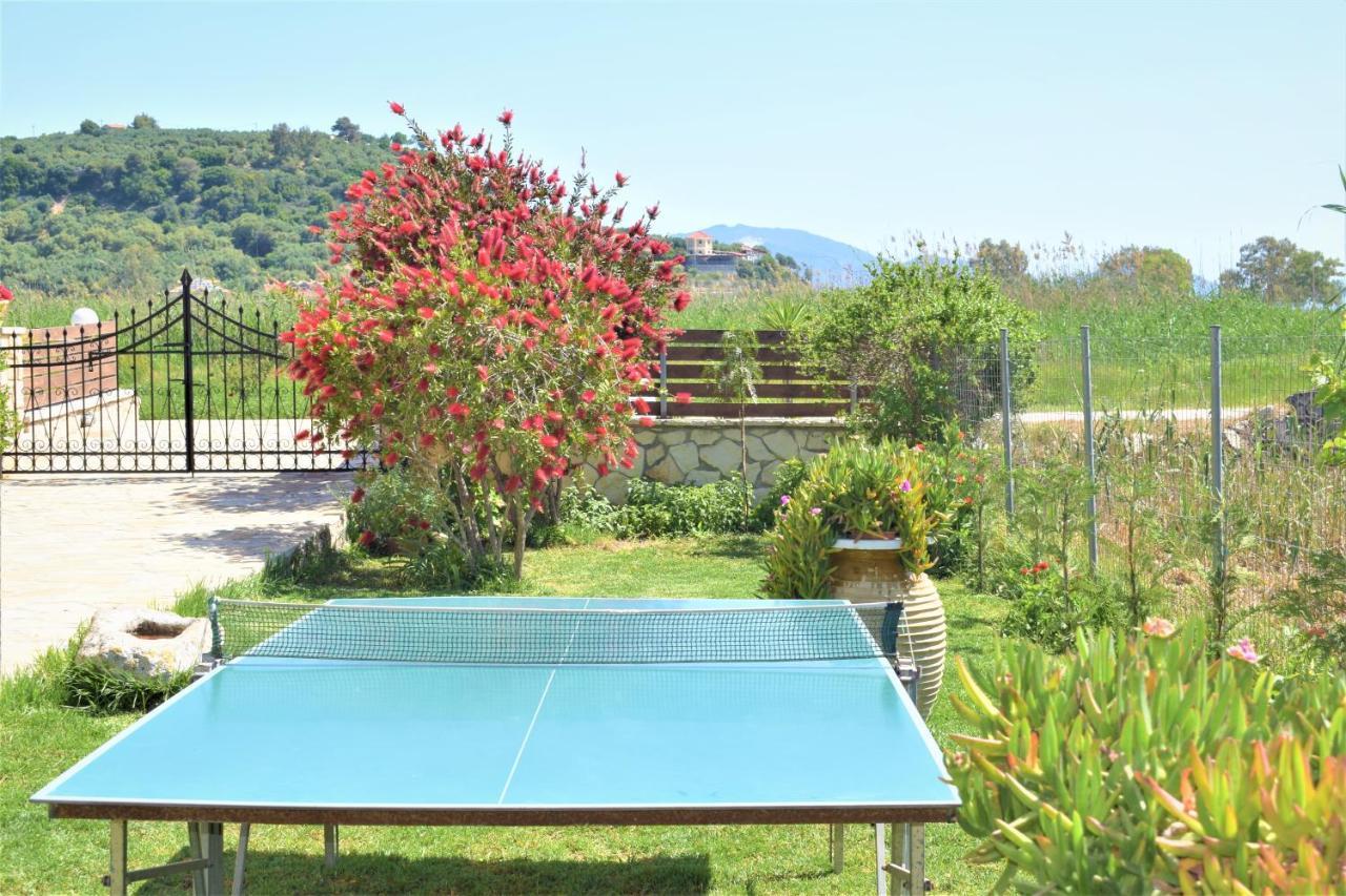 Villa Dionysios Keri Luaran gambar