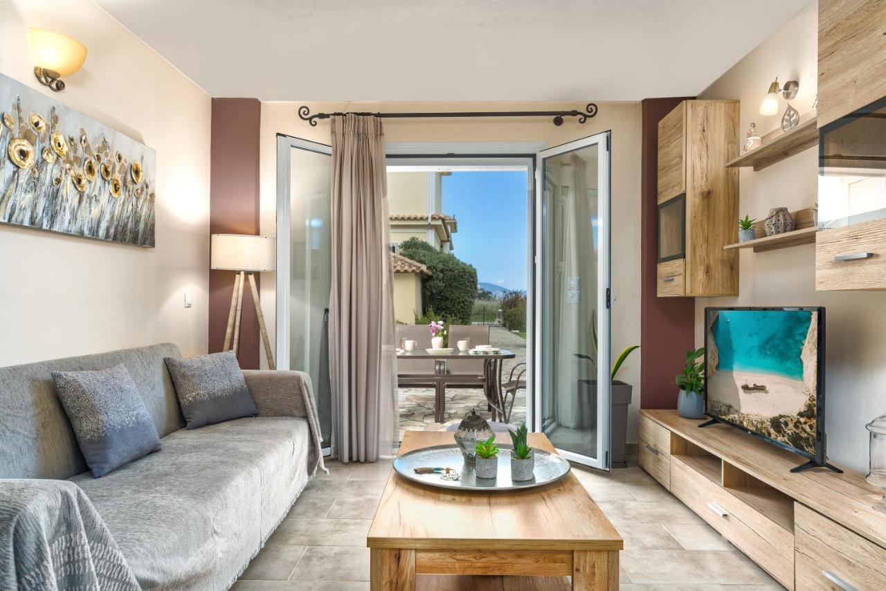 Villa Dionysios Keri Luaran gambar