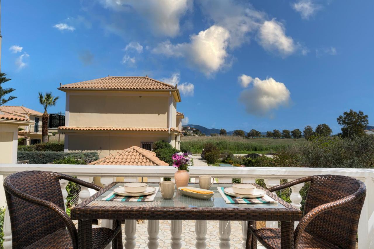 Villa Dionysios Keri Luaran gambar