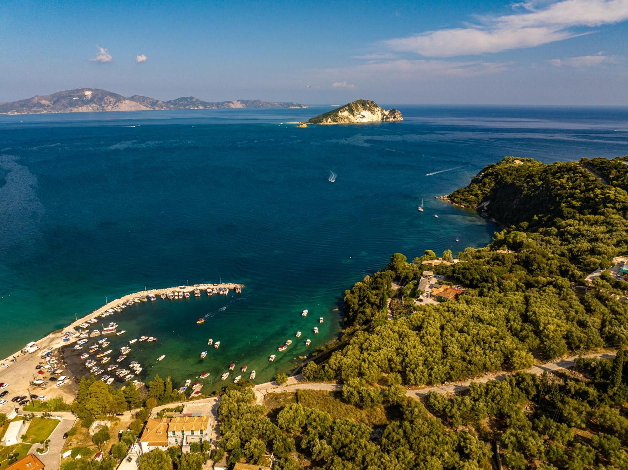Villa Dionysios Keri Luaran gambar