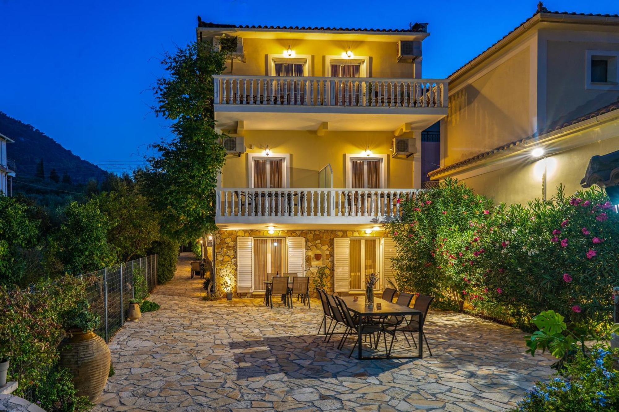 Villa Dionysios Keri Luaran gambar