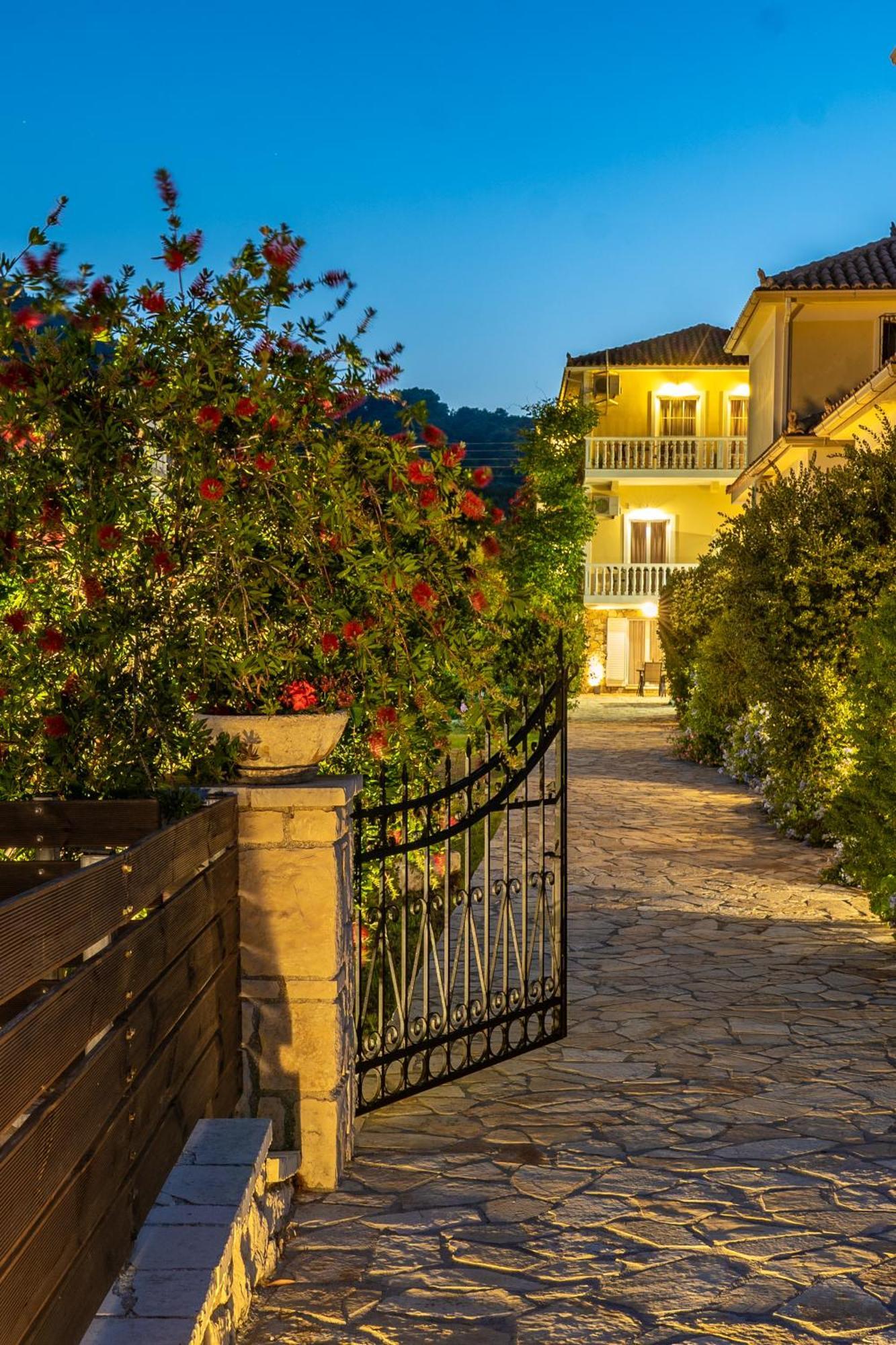 Villa Dionysios Keri Luaran gambar
