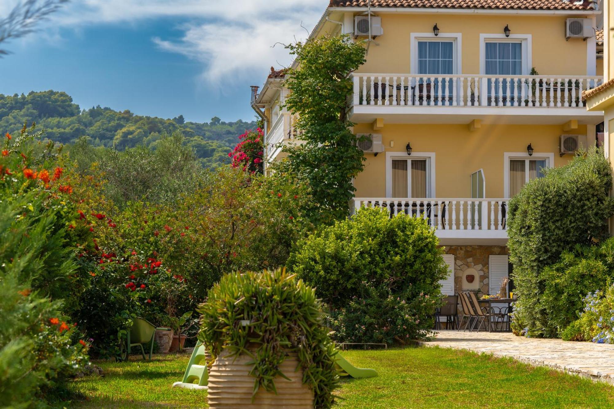 Villa Dionysios Keri Luaran gambar